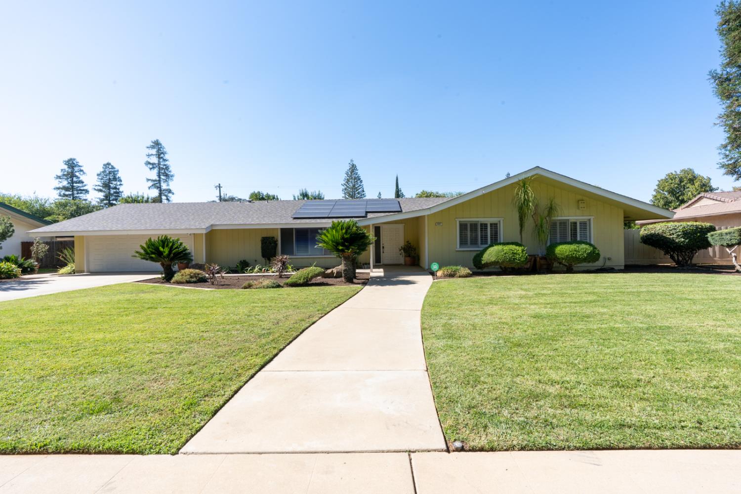 6067 N Teilman Ave, Fresno, CA 93711