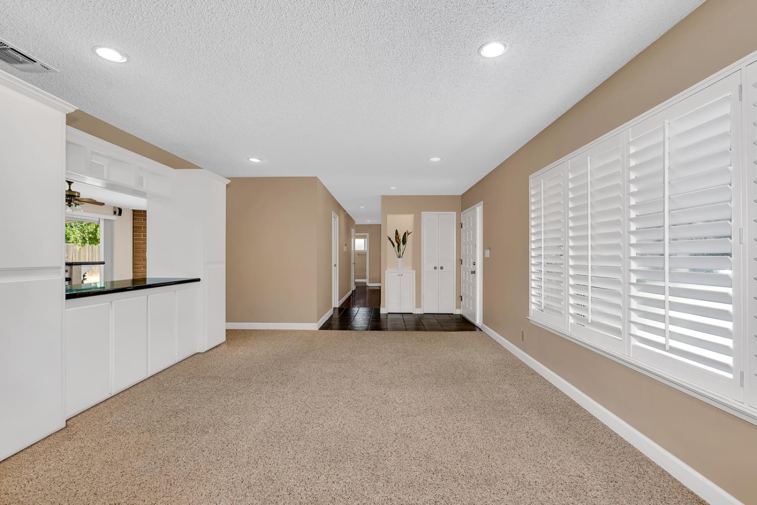 6067 N Teilman Ave, Fresno, CA 93711