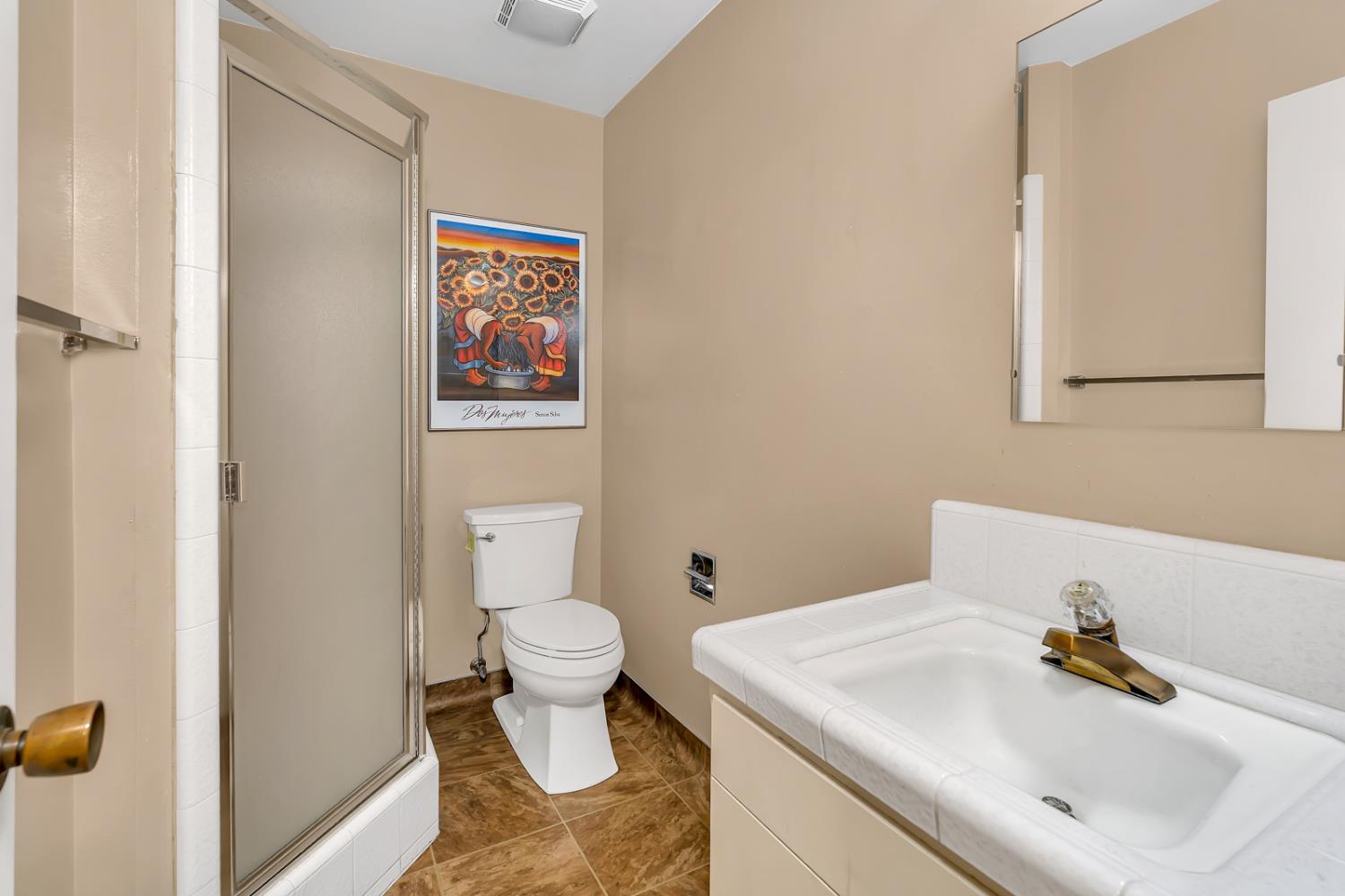 6067 N Teilman Ave, Fresno, CA 93711