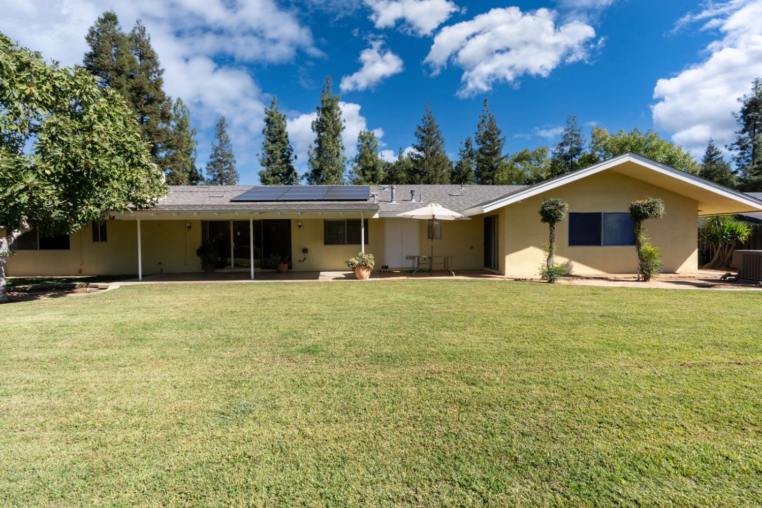 6067 N Teilman Ave, Fresno, CA 93711