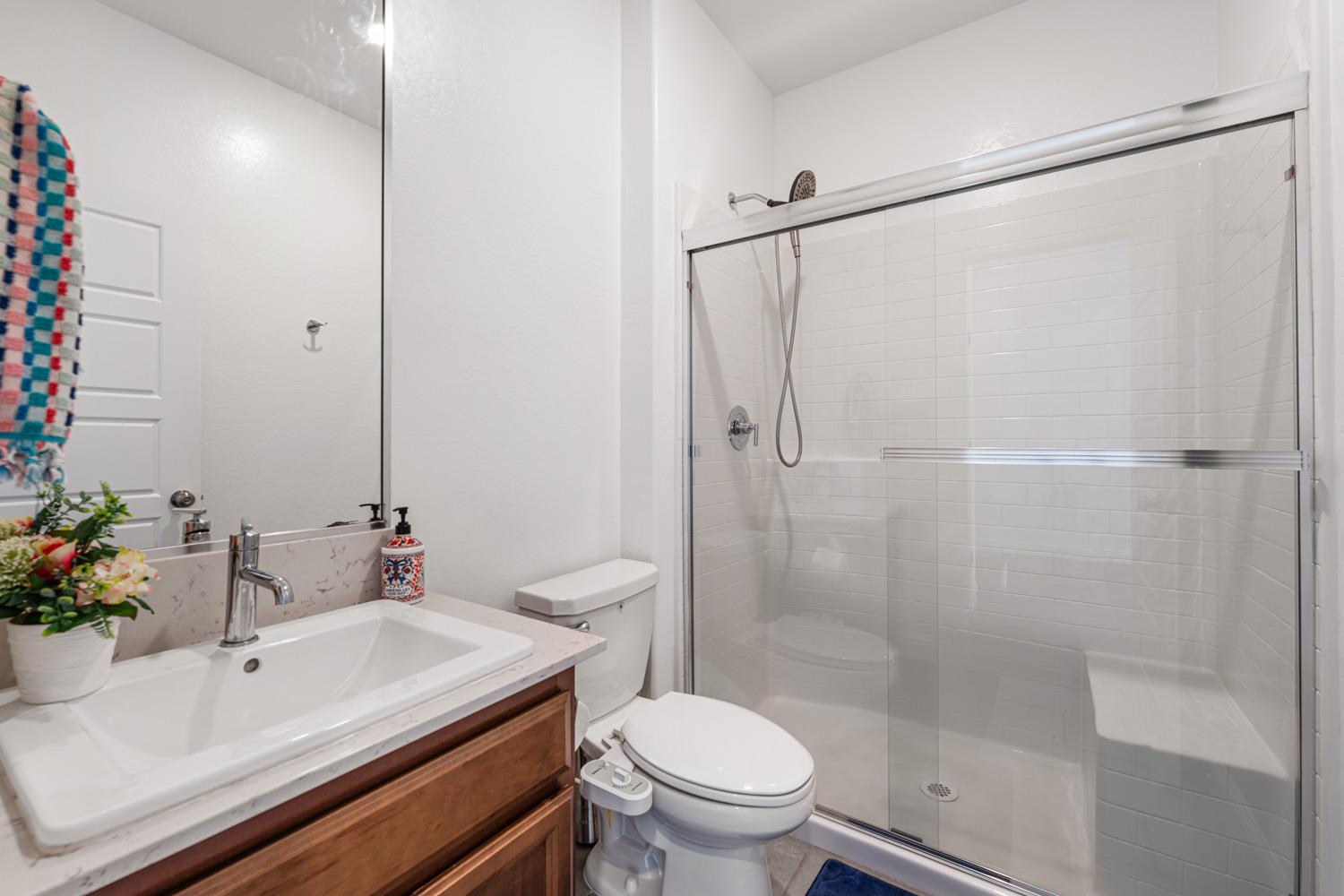 6338 E Ramona Way, Fresno, CA 93727