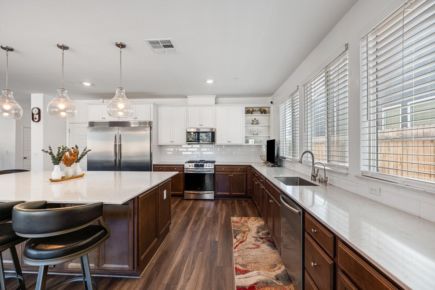 6338 E Ramona Way, Fresno, CA 93727