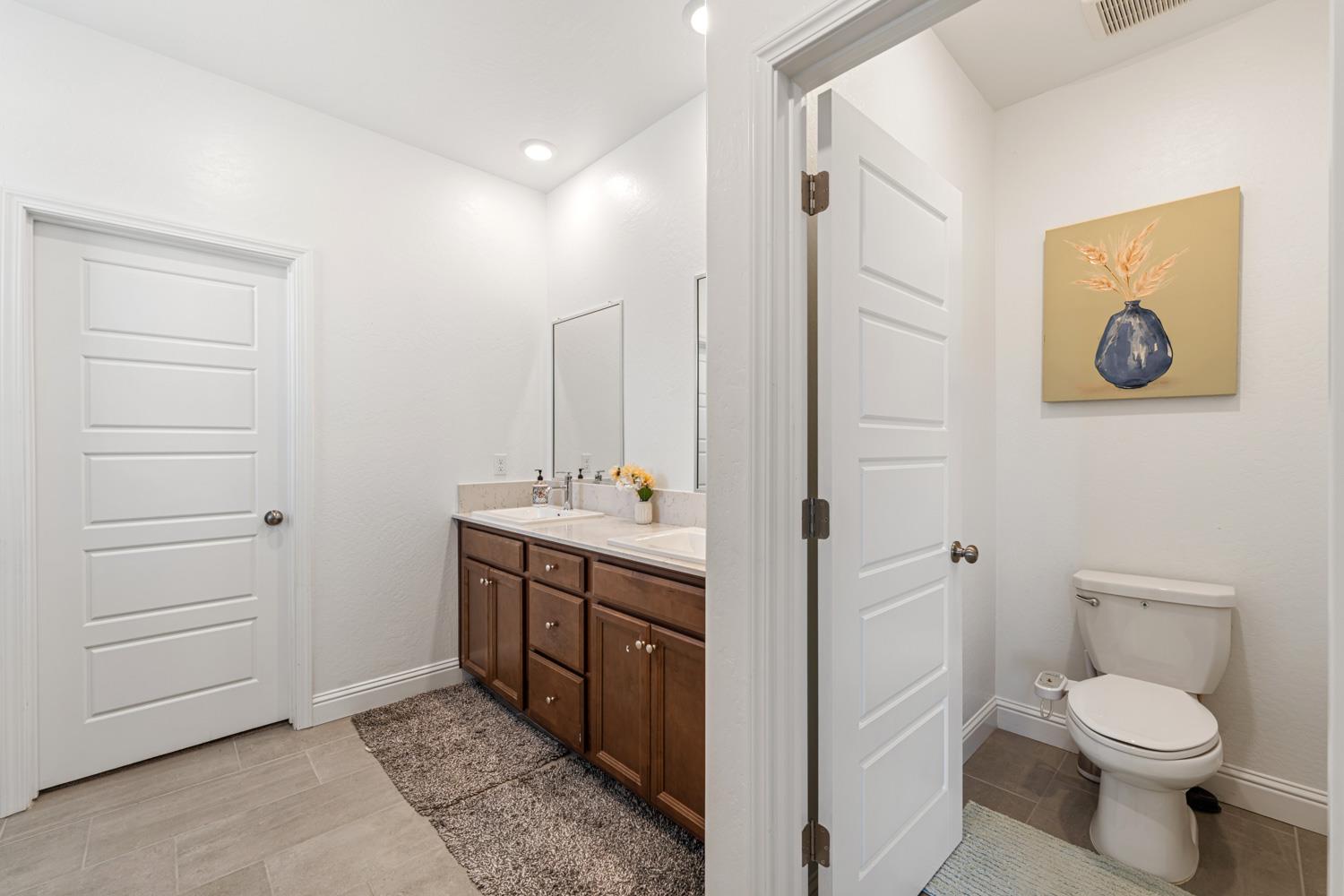 6338 E Ramona Way, Fresno, CA 93727
