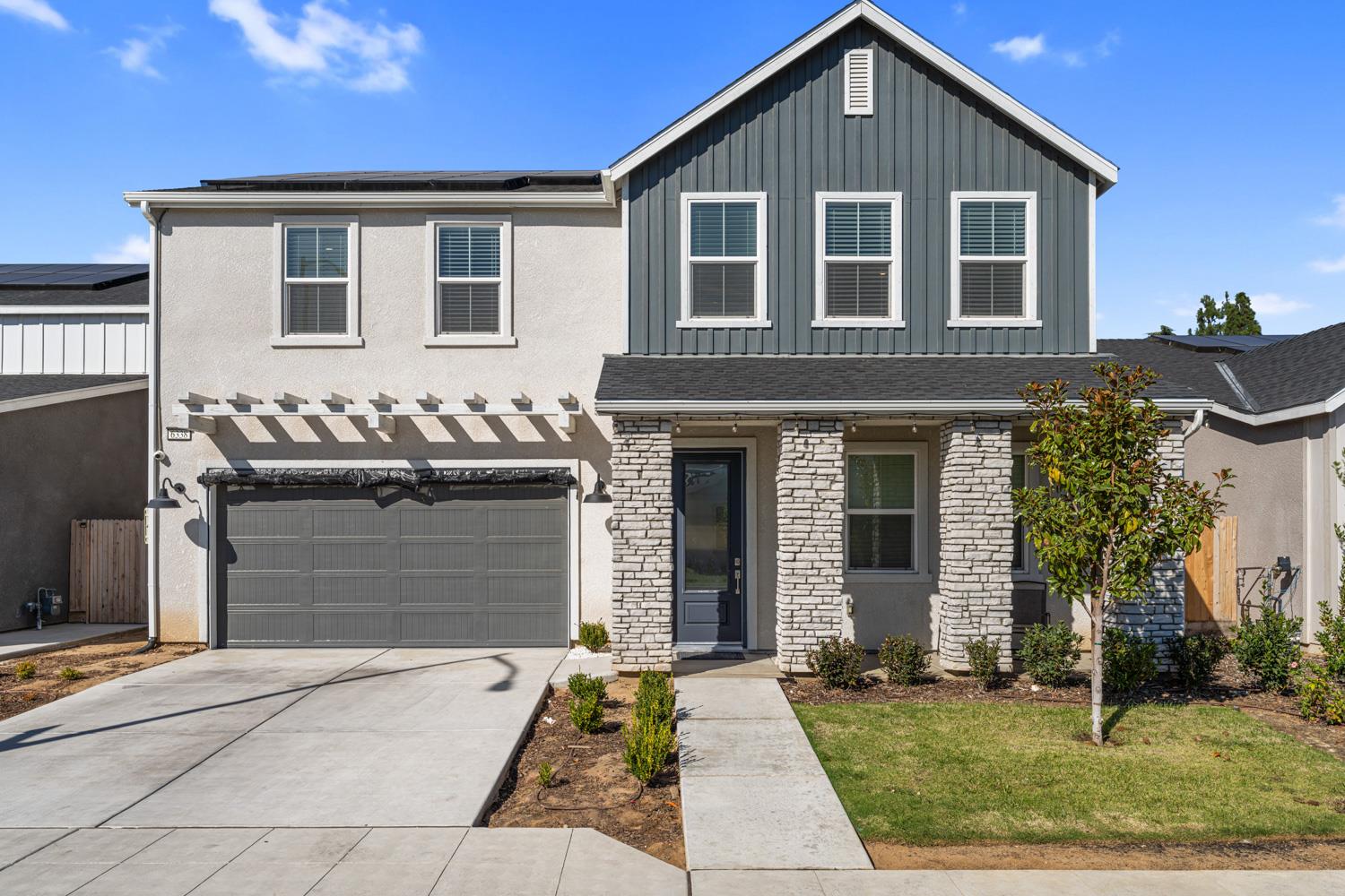 6338 E Ramona Way, Fresno, CA 93727