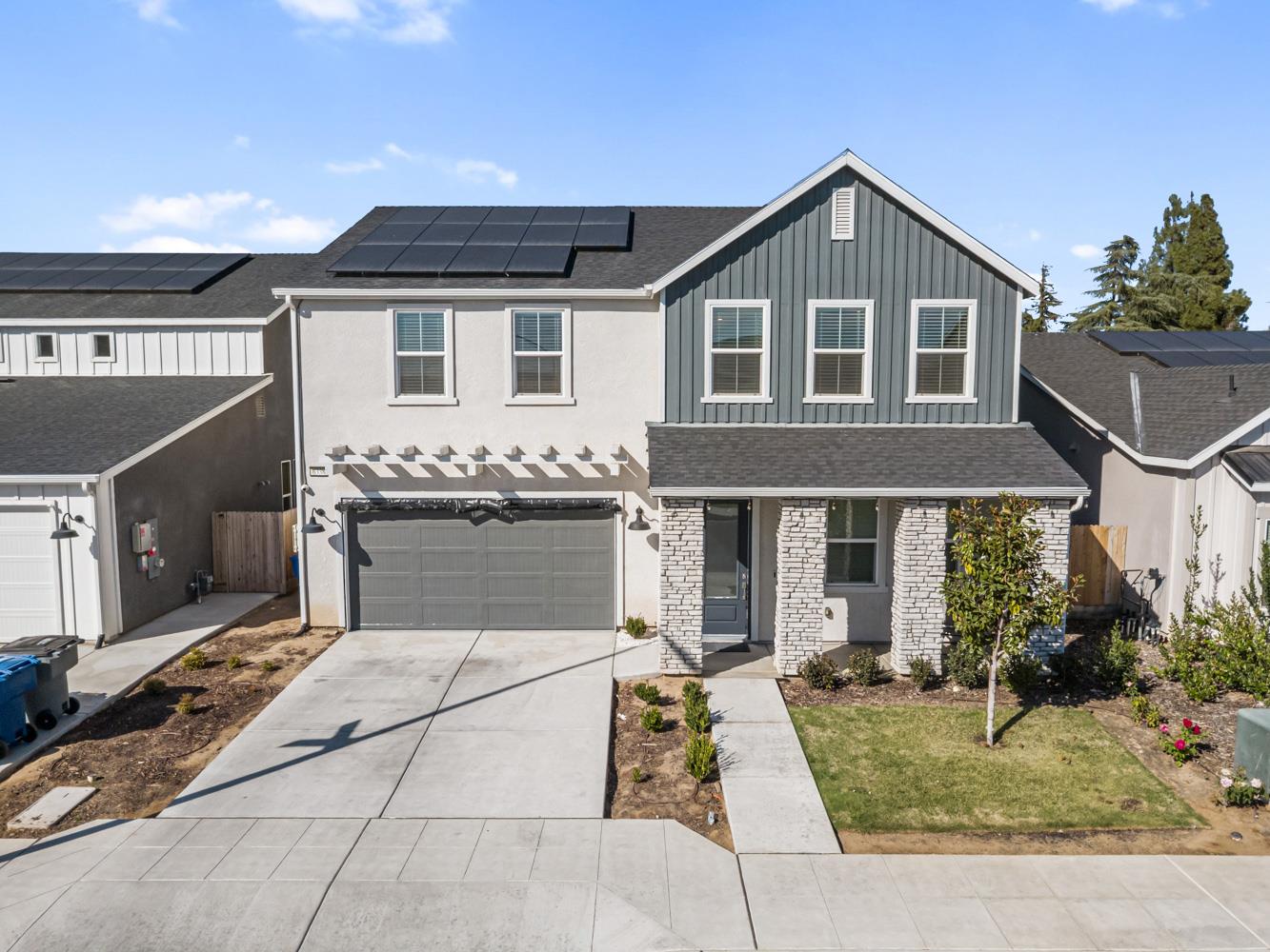 6338 E Ramona Way, Fresno, CA 93727