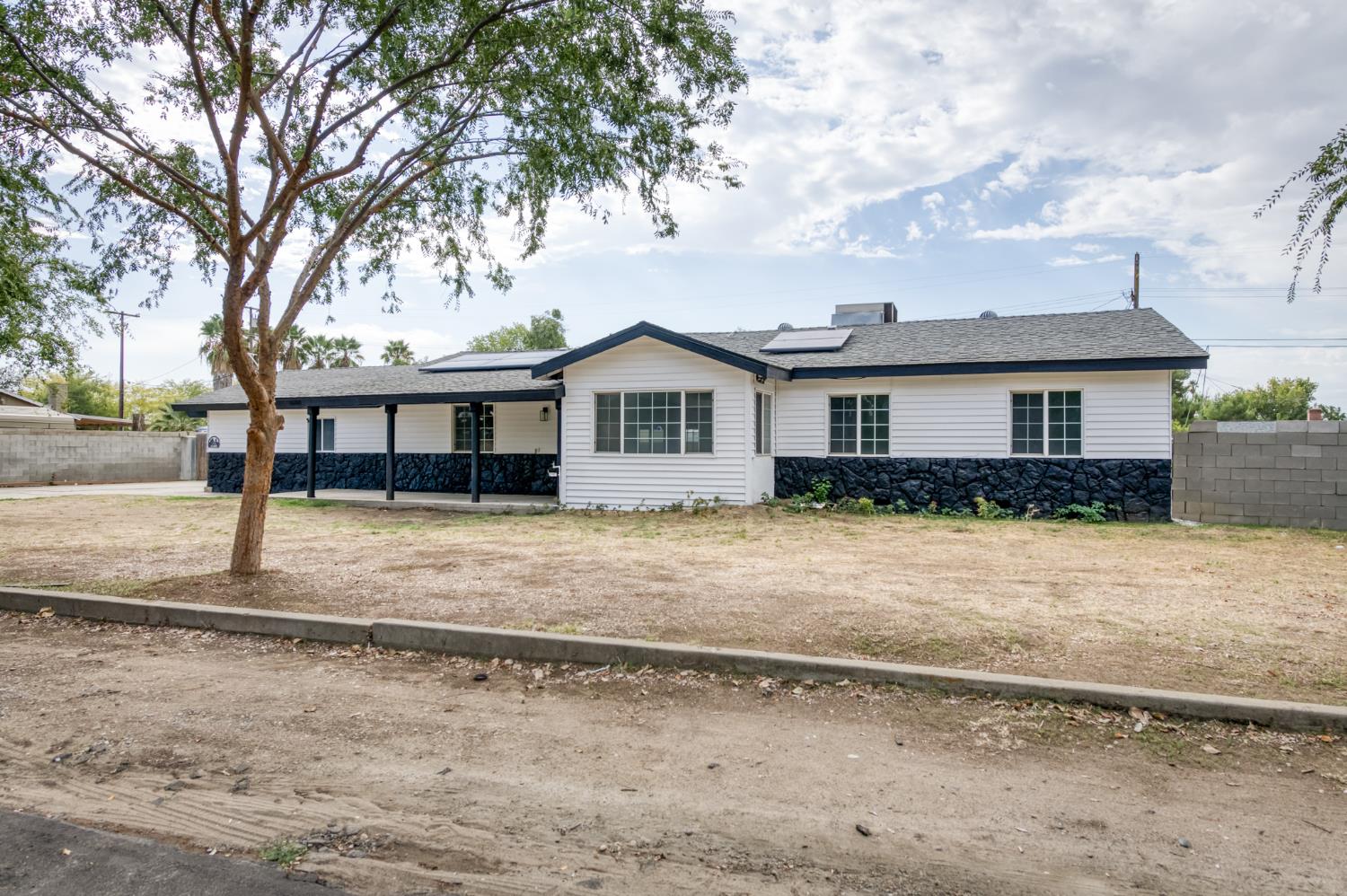 5588 E National Ave, Fresno, CA 93727