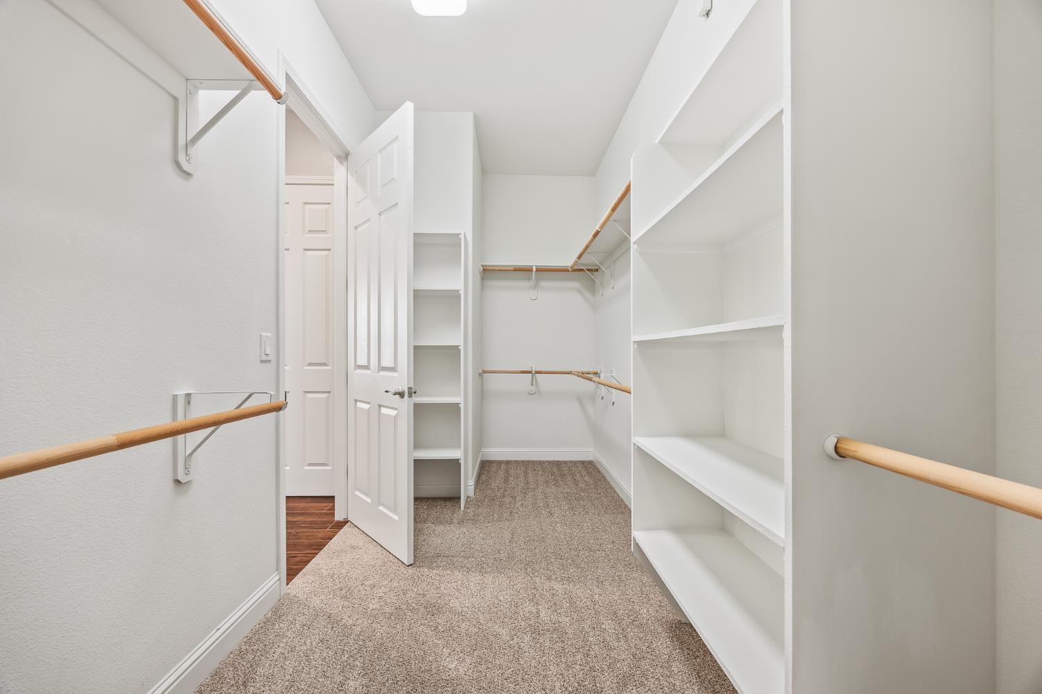 1836 E Bella Rosa Ave, Fresno, CA 93730