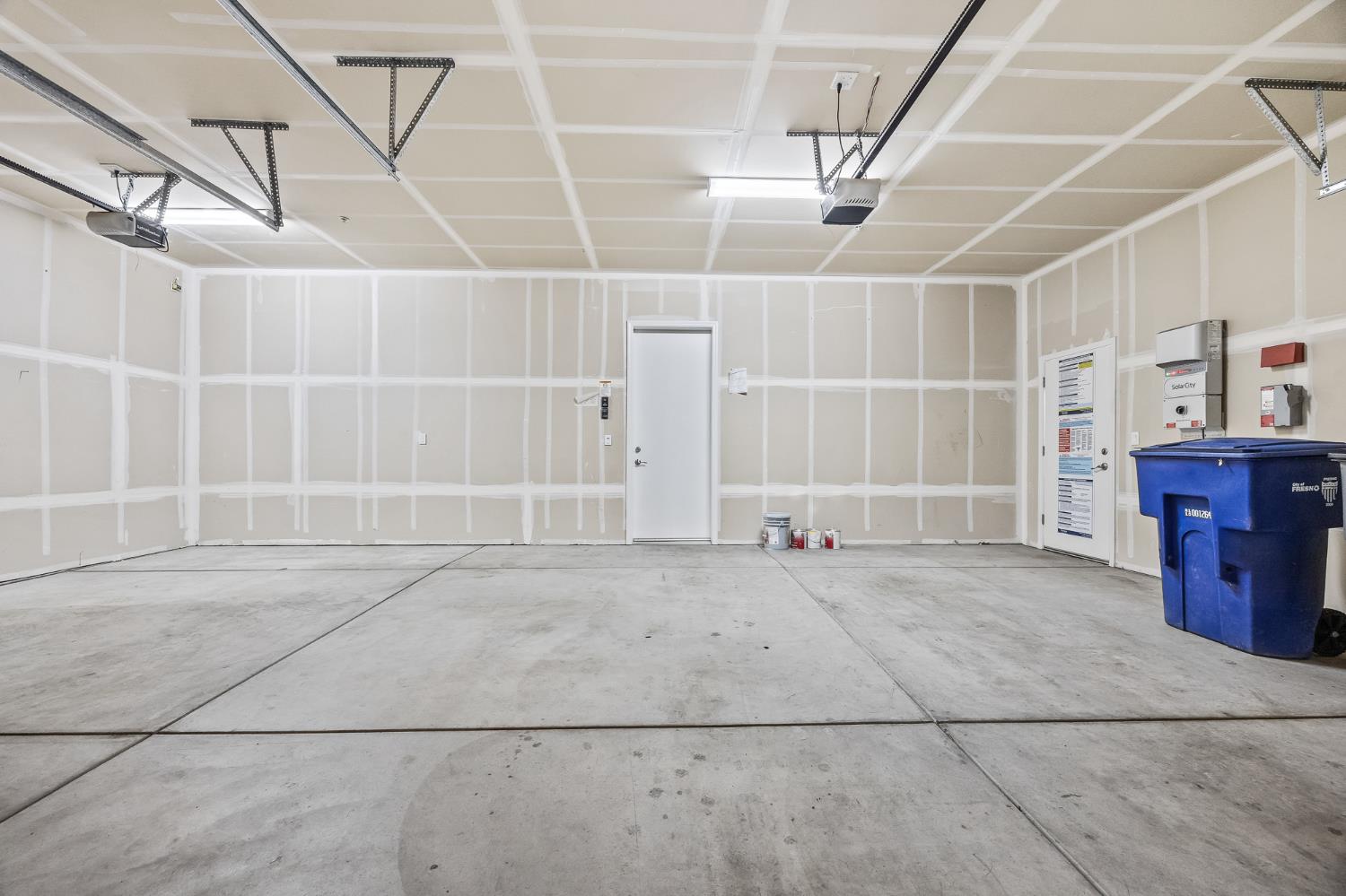 1836 E Bella Rosa Ave, Fresno, CA 93730