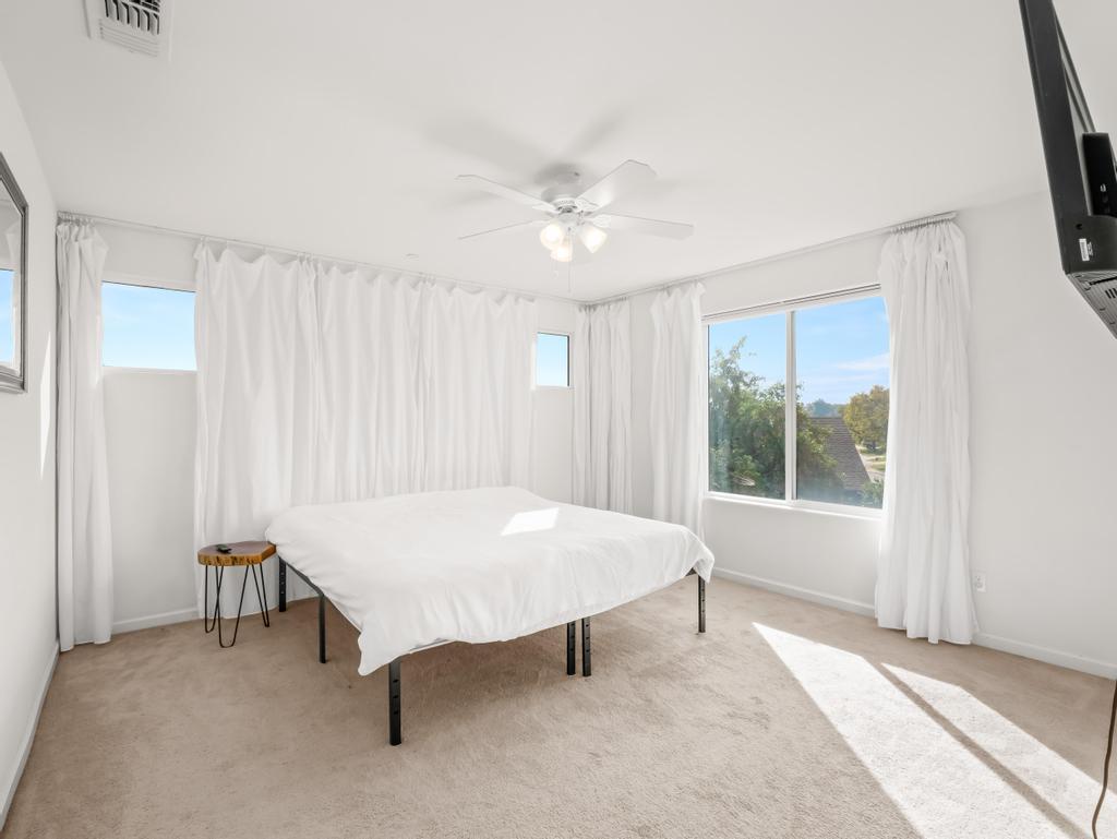 5774 E Beck Ave, Fresno, CA 93727